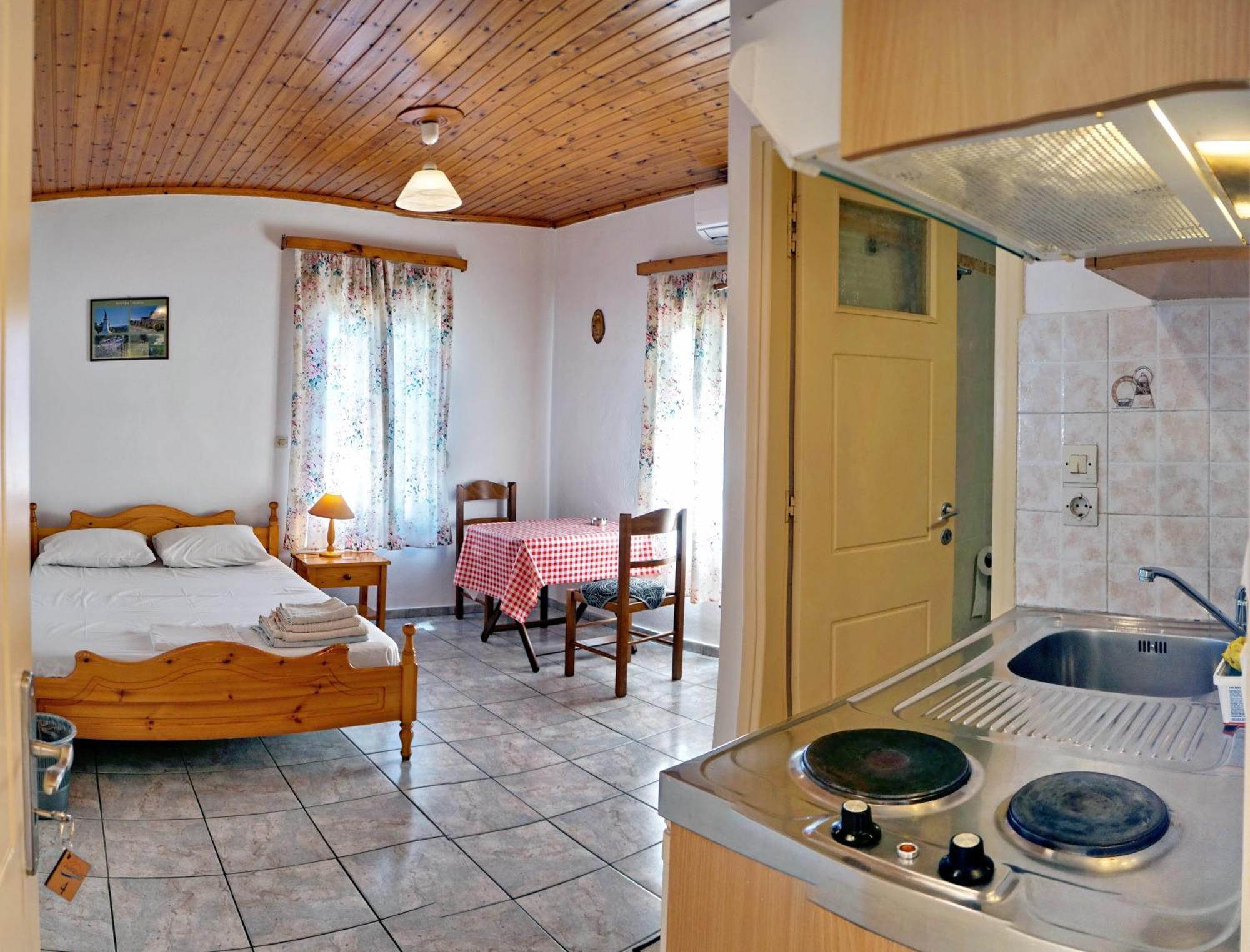 Angelos Rooms Mytilene Exterior photo