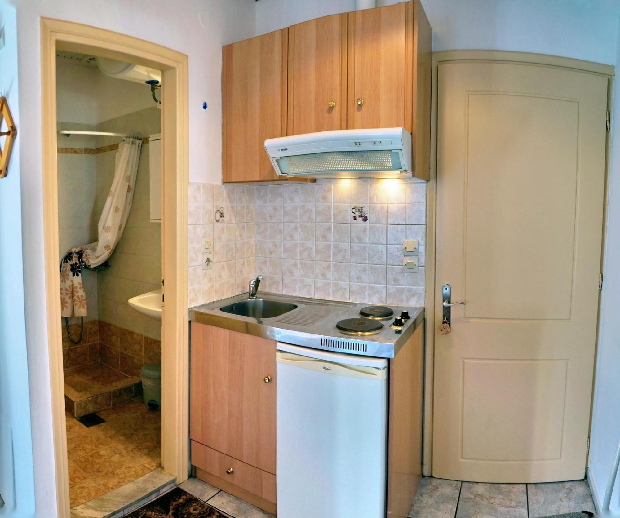 Angelos Rooms Mytilene Exterior photo